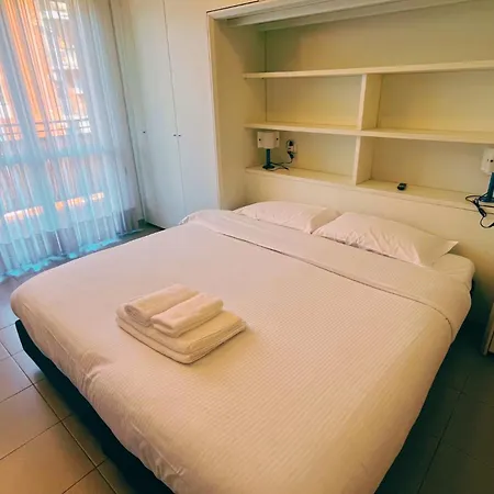 Apartment Breeze Orsini - Luminoso Bilocale A 15 Minuti Dal Duomo Di Milan